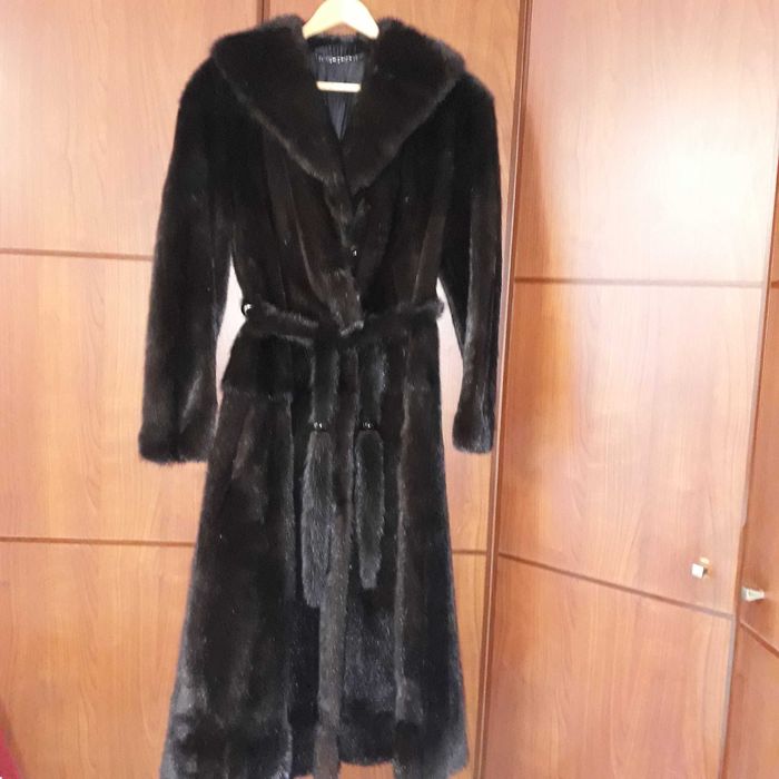 Шуба натуральна довга