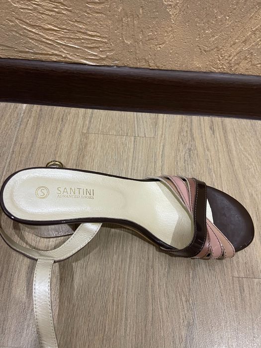 Босоножки кожаные разных моделей 38 и 39 раз