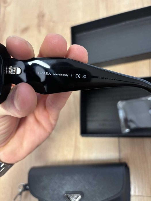 Okulary przeciwsłoneczne Prada