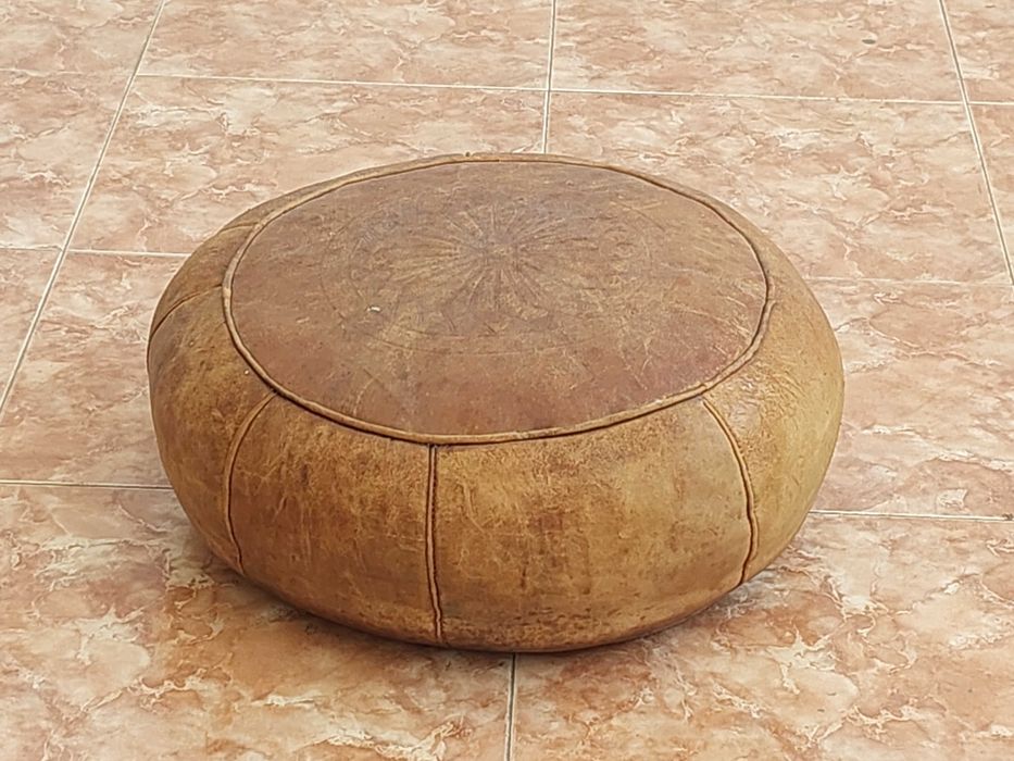 Puff Vintage em Couro