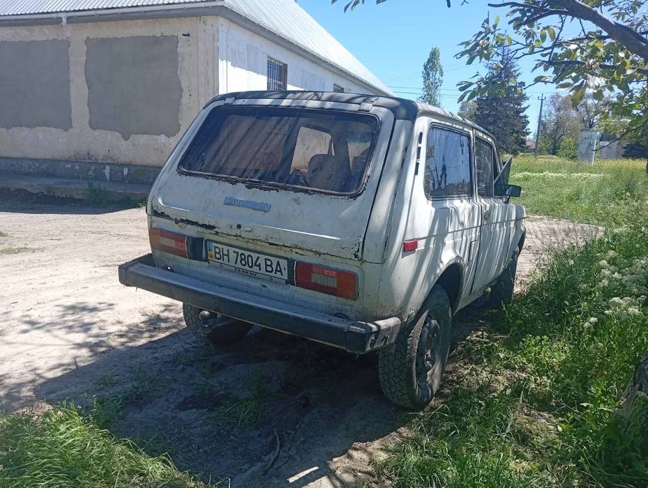 Продам автомобиль Нива