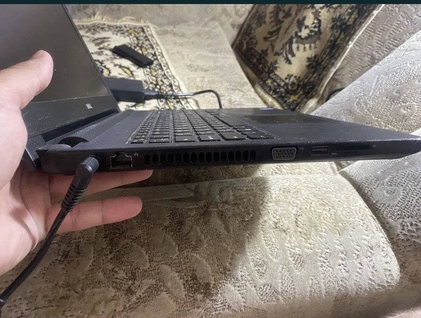 Ноутбук Dell Vostro 3558