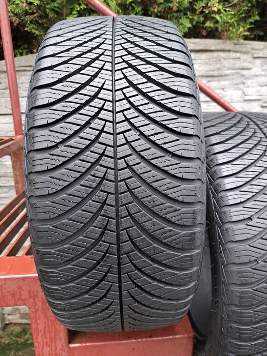 4 Opony wielosezonowe 225/45 R17 Goodyear Montaż i wyważanie Gratis!