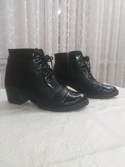 Продам кожанные ботиночки 37 размер