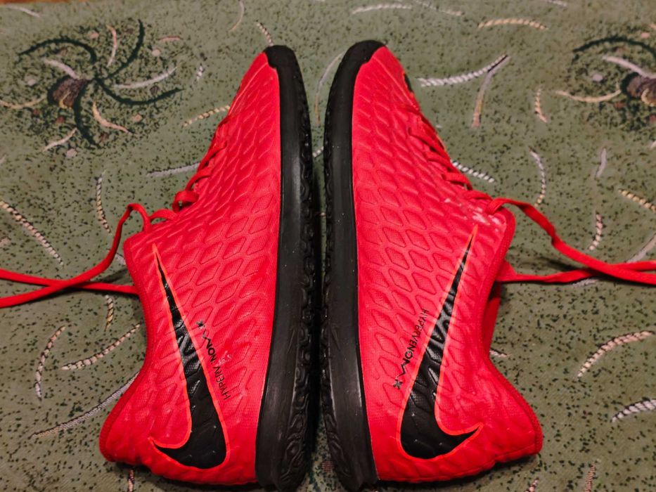Футзалки Nike Hypervenom X  оригинал размер- 45 стелька-29см