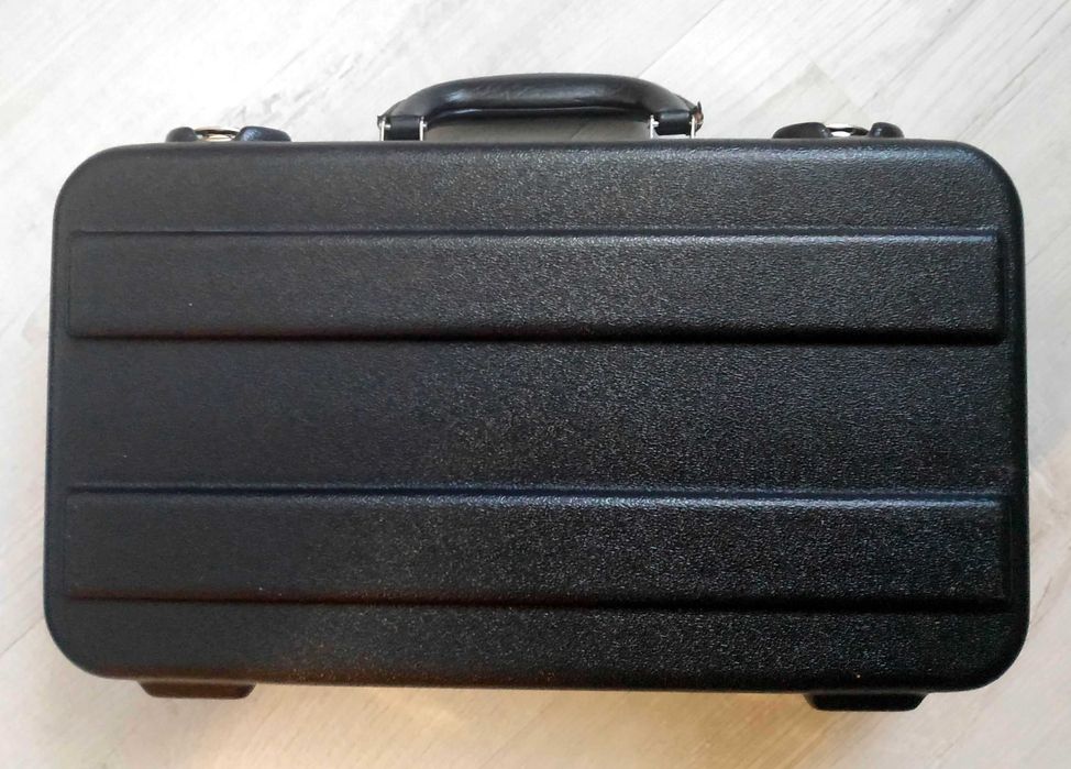 Walizka na 6 mikrofonów GATOR GM-6 - Case na mikrofony