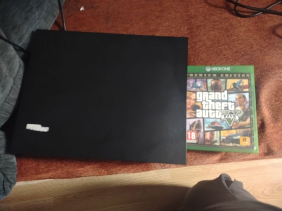 Xbox one praktycznie nowe + GTA 5