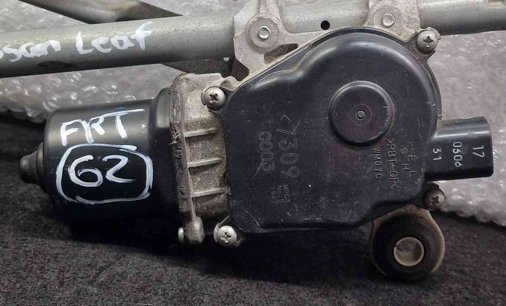 Motor Limpa Vidros Frente NISSAN LEAF (ZE1) ano 2017