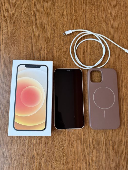 Продам iphone 12, 64 GB white