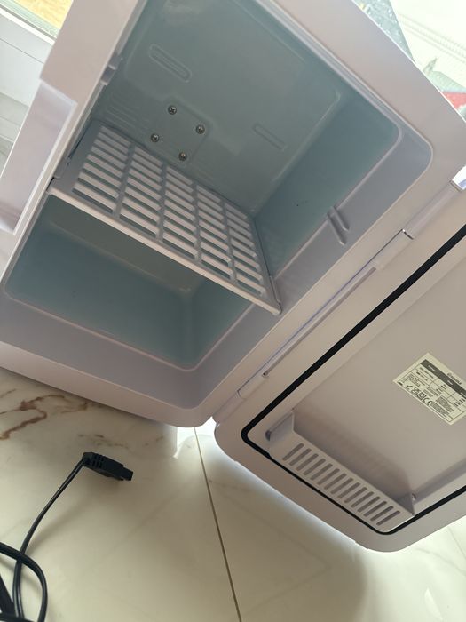 Lodówka turystyczna mini do samochodu , fridge auto