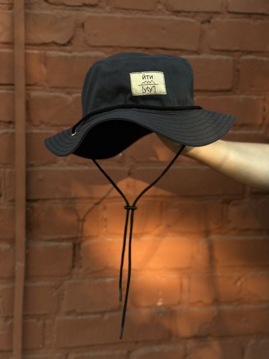 Панама тревел унісекс чорна з широкими полями панами для подорожей