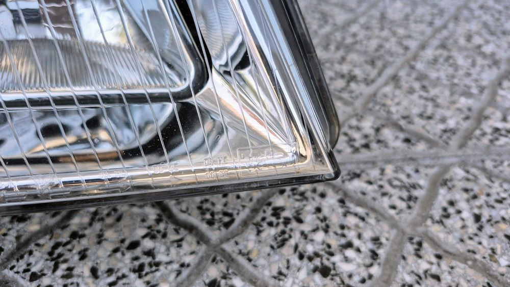 AUDI A4 B5(8D)-ÓTICA/FAROL ORIGINAL VALEO RIGOROSAMENTE NOVO*