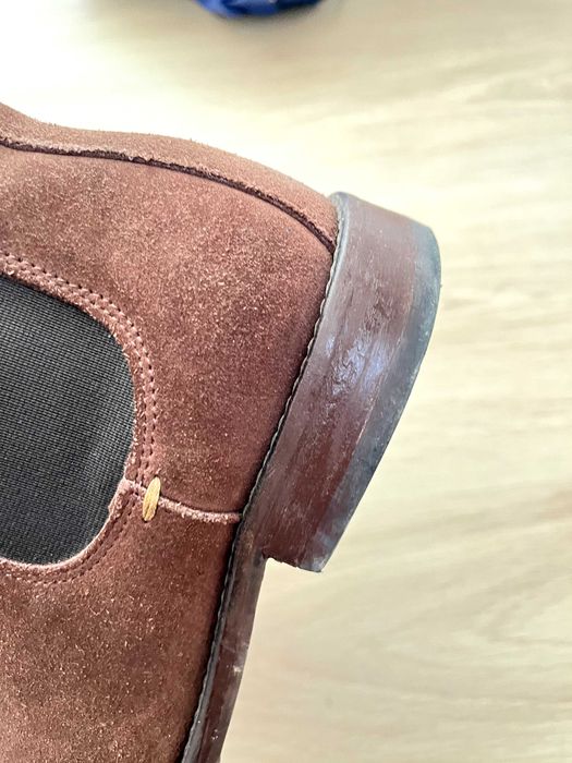 Botas Chelsea Castanhas Camurça