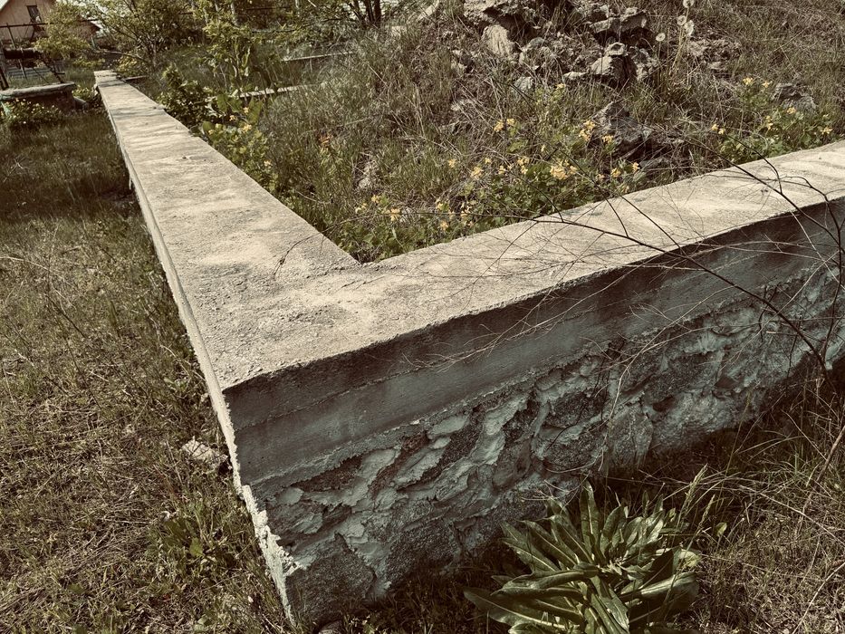 Продаж земельноі ділянки з розпочатим будівництвом