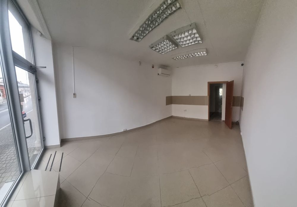 Lokal w ścisłym centrum przy deptaku 40m2-duze witryny