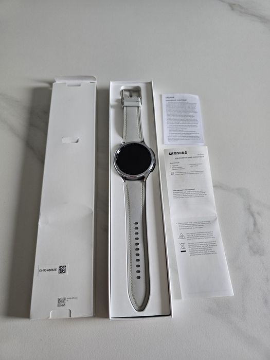 Смарт годинник Samsung Galaxy Watch 6 Classic