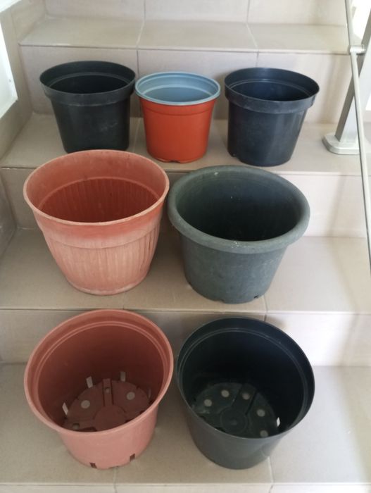 Doniczki duże plastikowe cena za wszystkie