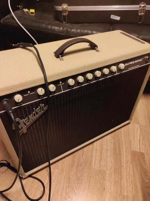Fender Super Sonic 60 blonde