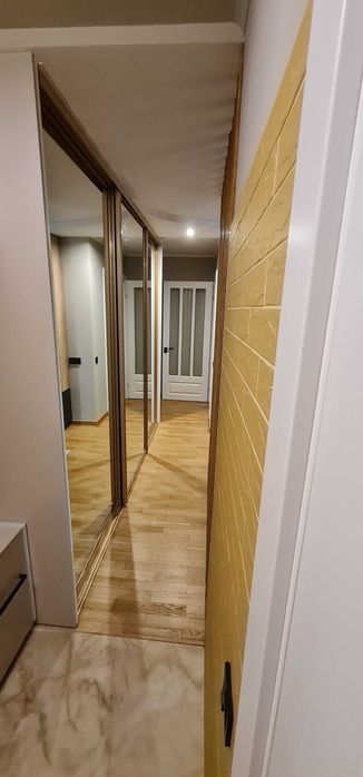 Шафа шкаф-купе з дзеркальними дверима б/у 3010х2400х650 Київ самовивіз