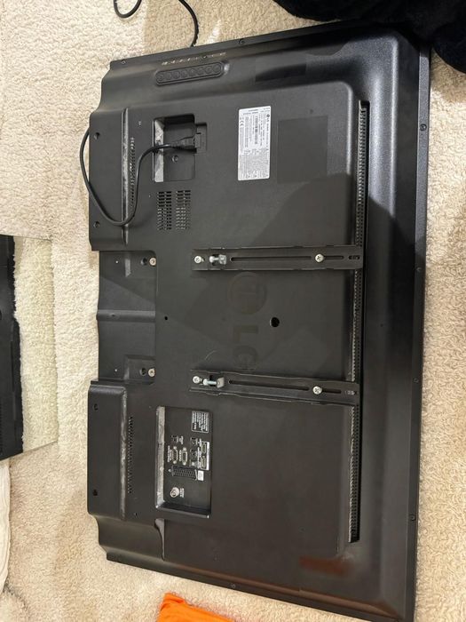 TV LG (Boa para quarto ou sala)