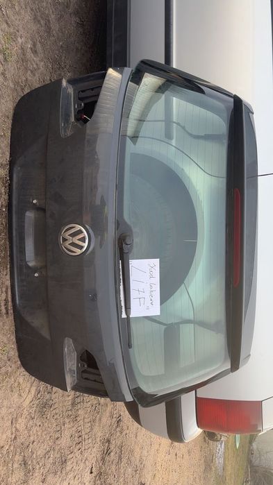 Klapa bagażnika Passat b7