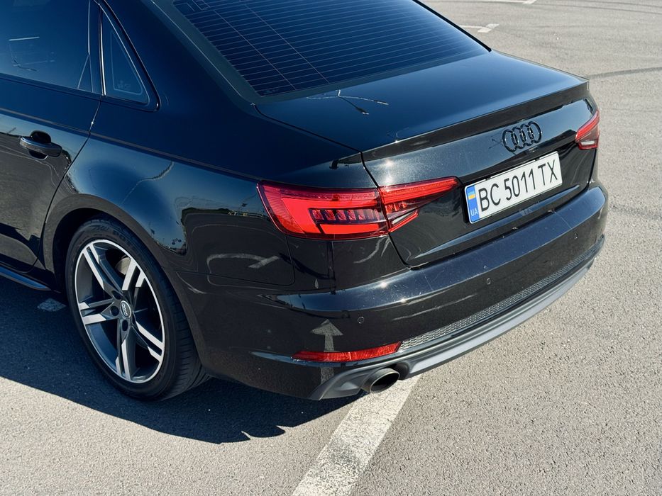 Продам машину Audi A4 2016