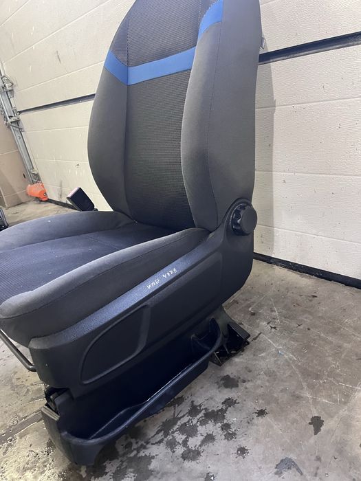 Fotel lewy kierowcy Ford kuga mk1