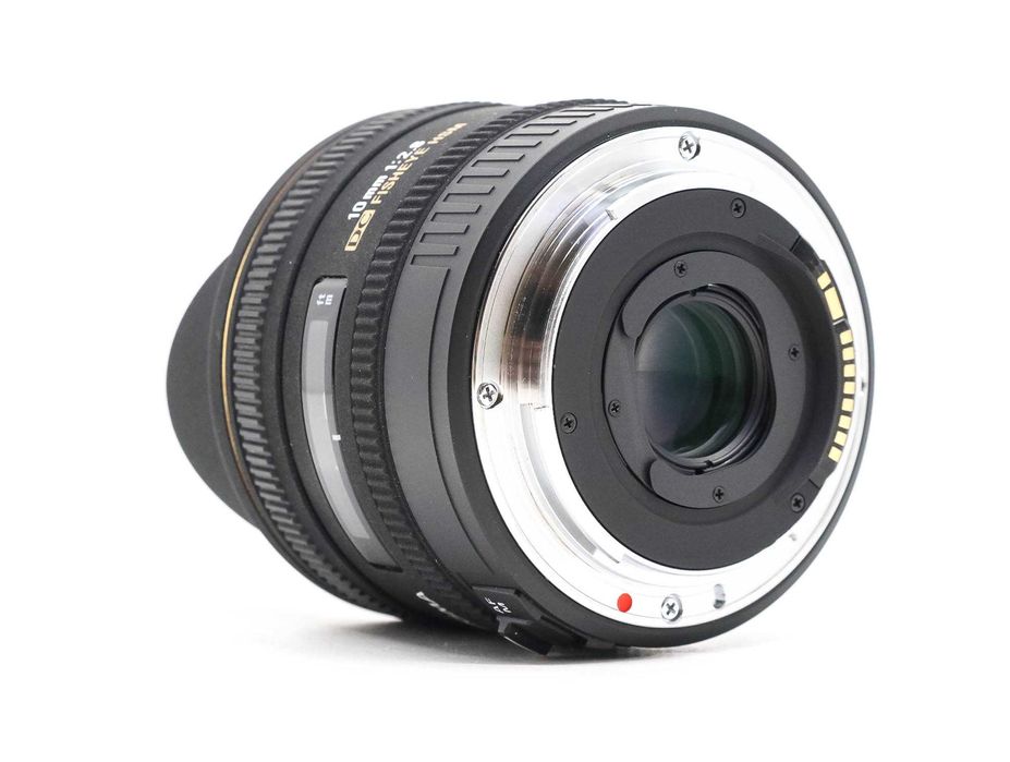 Sigma 10mm f/2.8 EX DC Fisheye — Canon EF (Usada)
