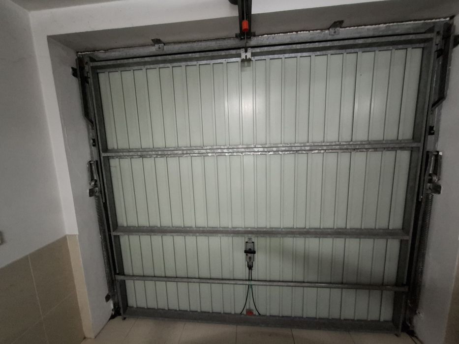 Portão Basculante - A225 L256