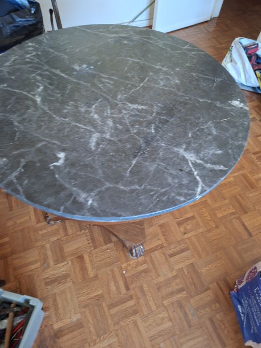 Mesa estilo Império