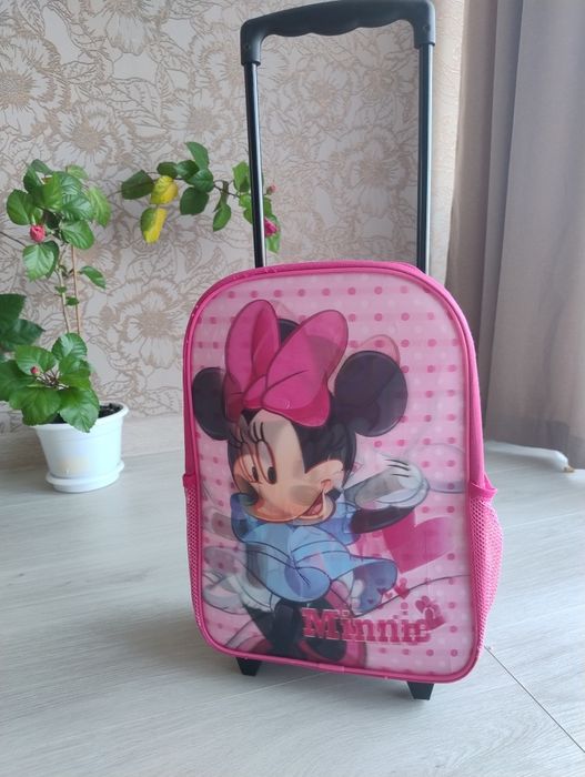 Рюкзак на колесах