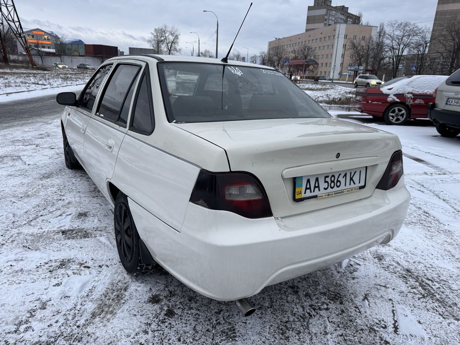 Део нексия 2010