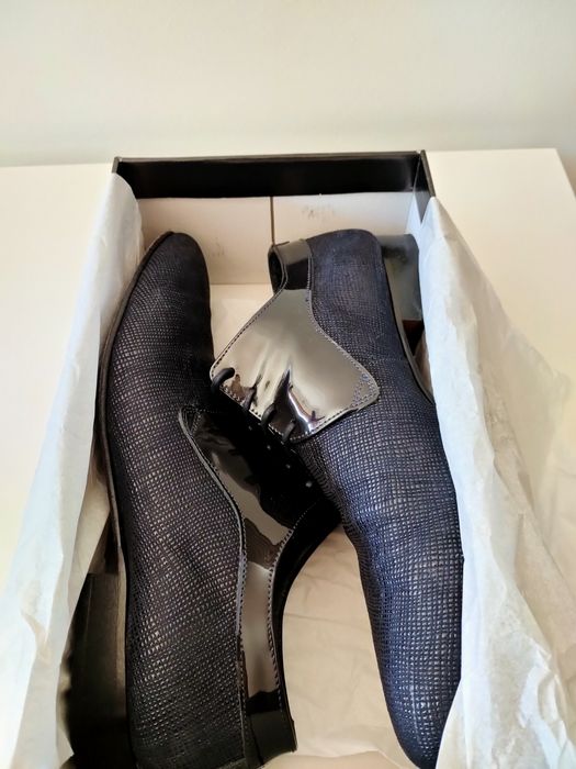 Sapatos cerimónia 43