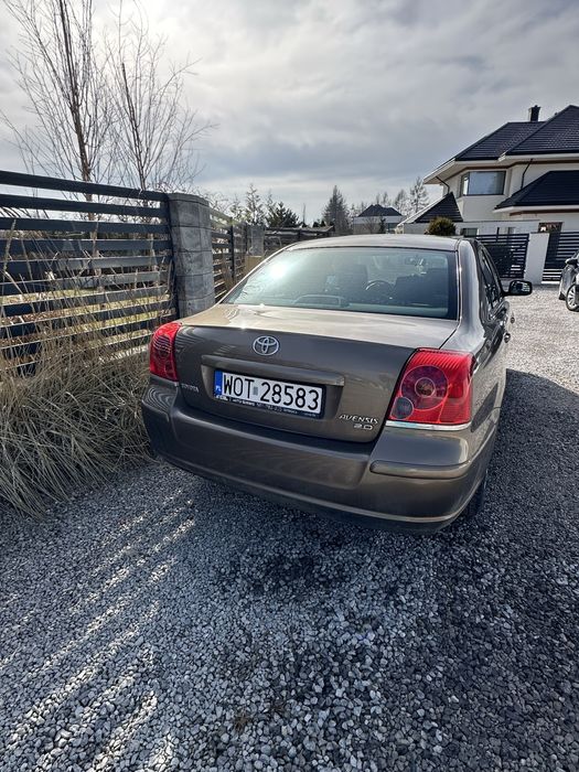 Toyota avensis 2.0 d-4d