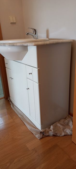 Móvel WC branco - como novo