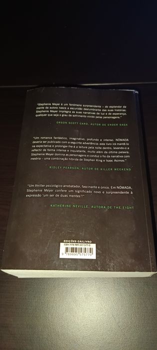 Nómada-Stephenie Meyer