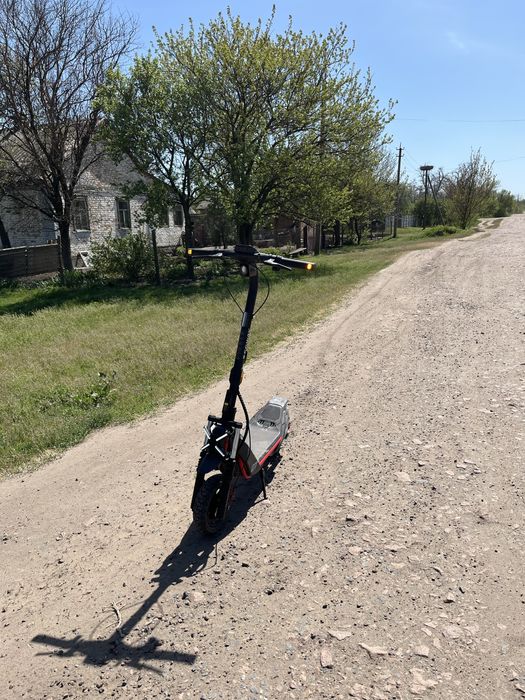 Электро самокат ninebot