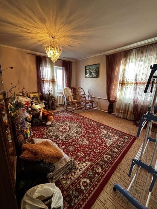 Продаж будинку Кагарлик.