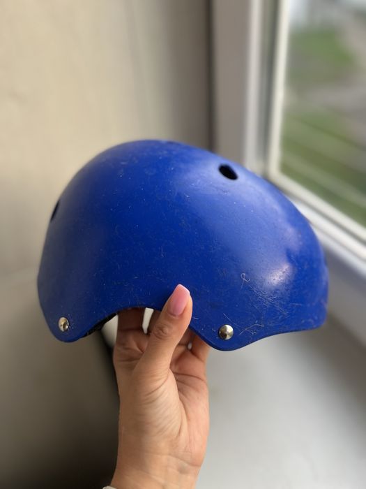 Шолом для роликів, скейтборду