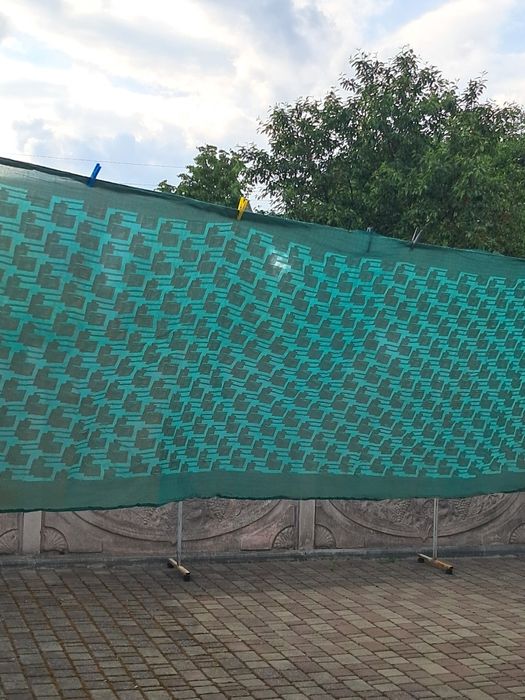 Сарі індійські, різні.
