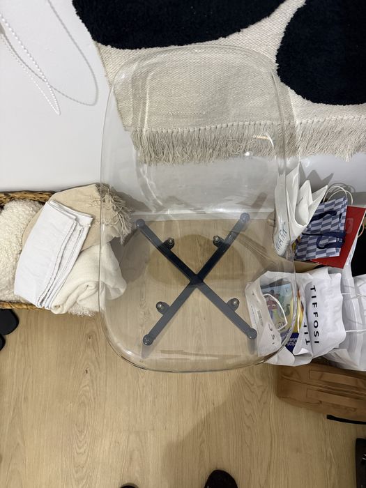 Cadeira homa transparente