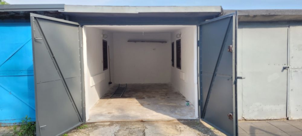 Garaż na wynajem ul Lotników.