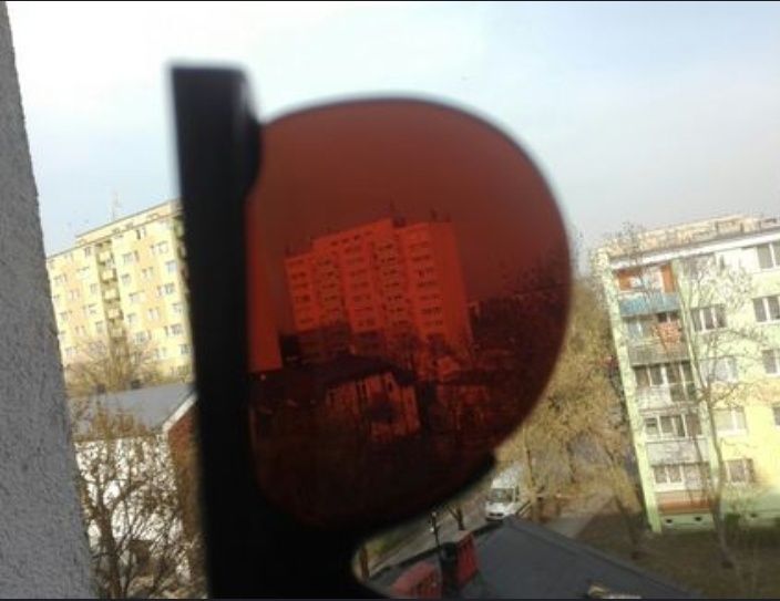 Okulary przeciwsłoneczne, bardzo ciemne