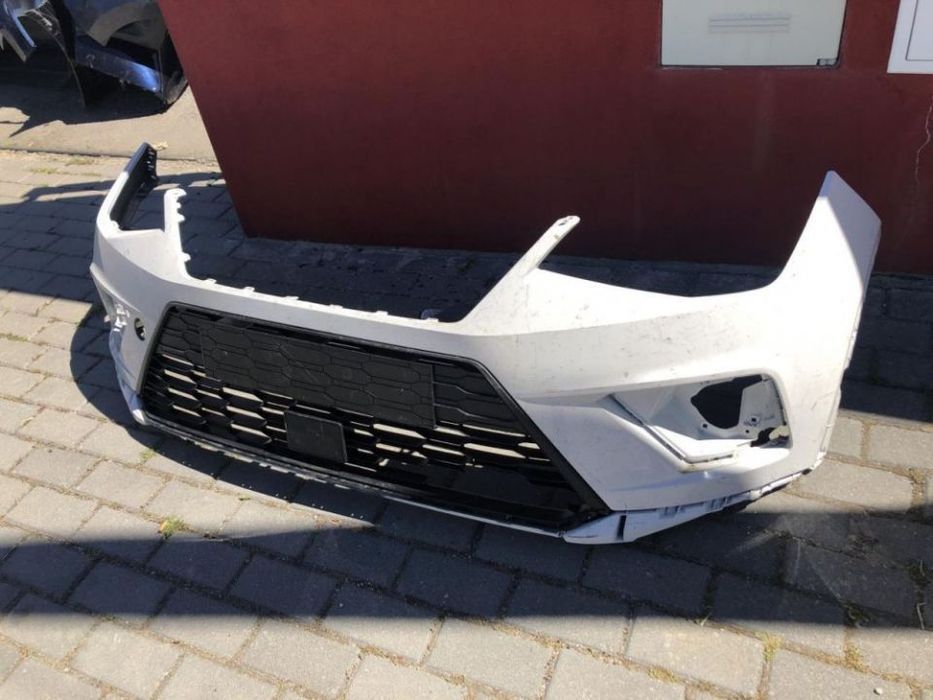 Parachoque seat arona