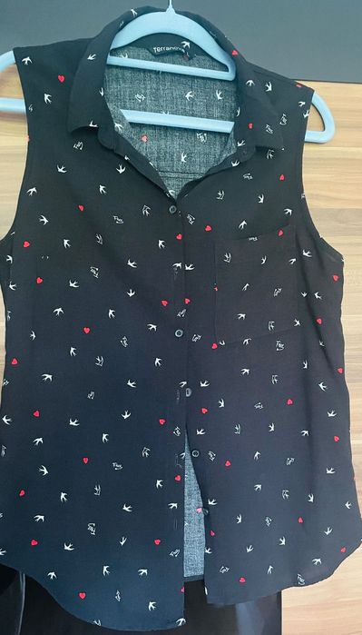 Czarna koszulowa bluzka