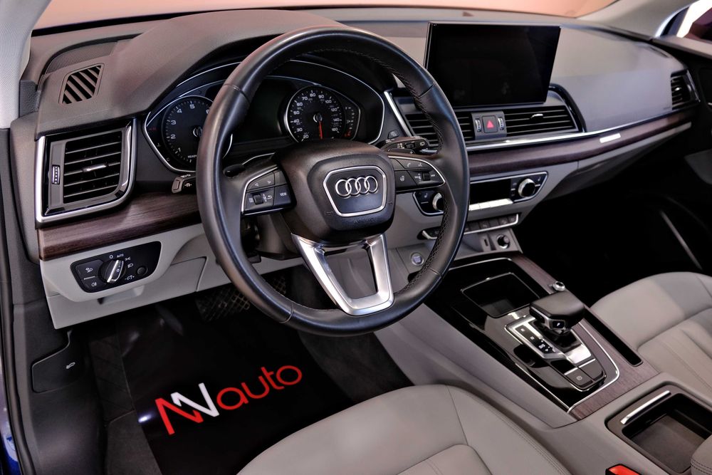 Audi Q5 2020 синя