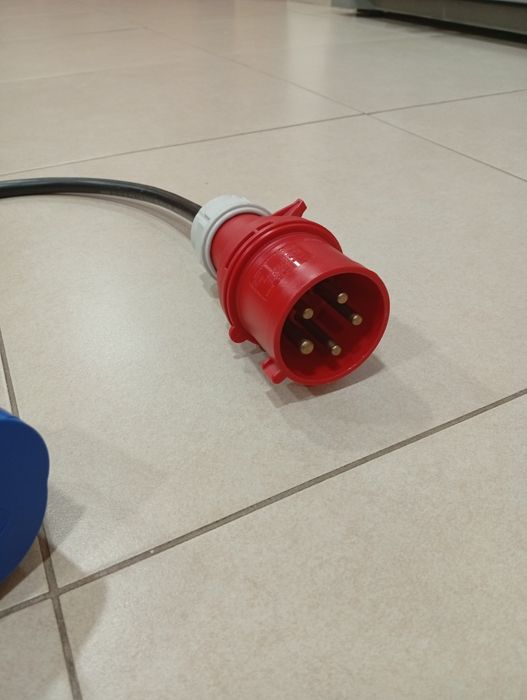 Adaptador trifásico/monofásico industrial 32A Novo