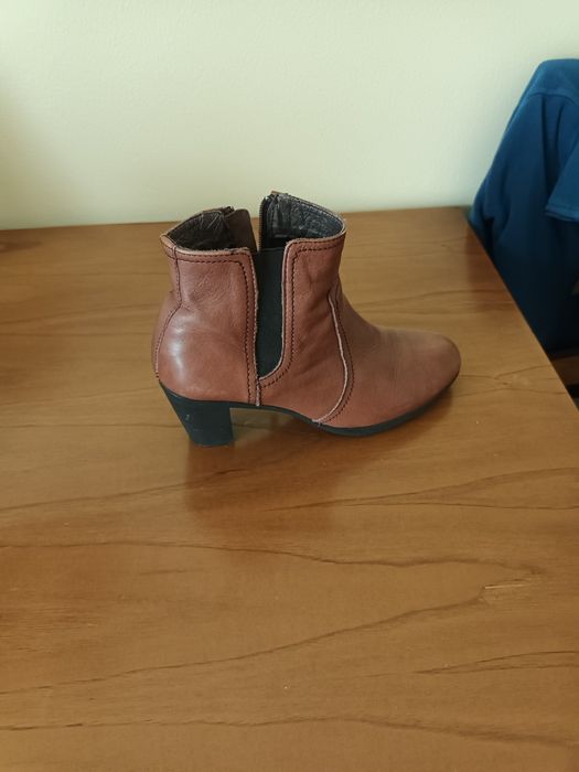 Vendo botas em bom estado