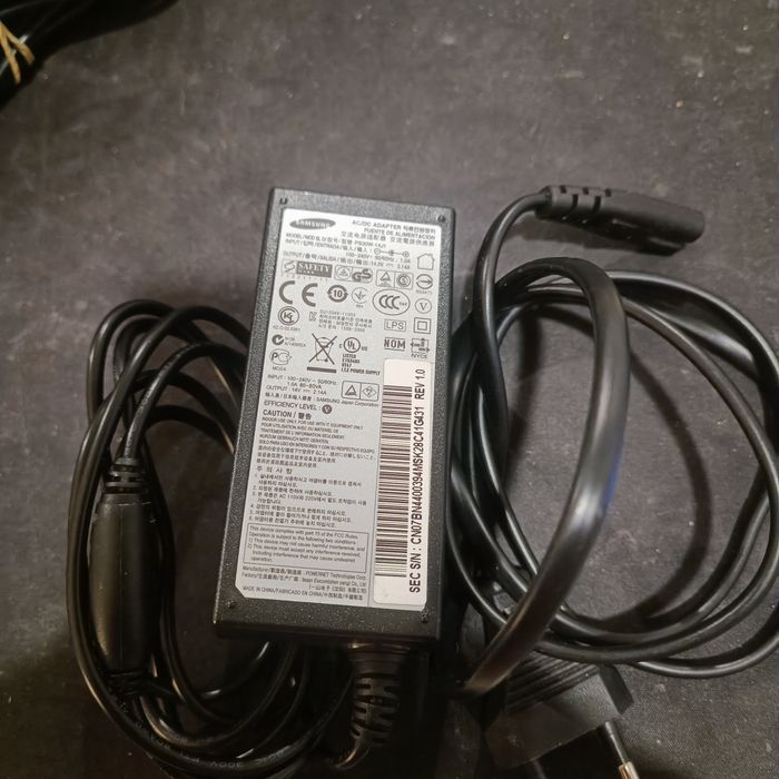 Oryginalny zasilacz Samsung 14V 2,14A do monitorów