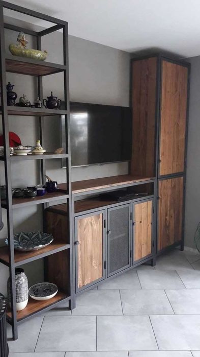 Меблі лофт. Меблі для барів. Офісні меблі. Стелаж. Диван. Стіл.